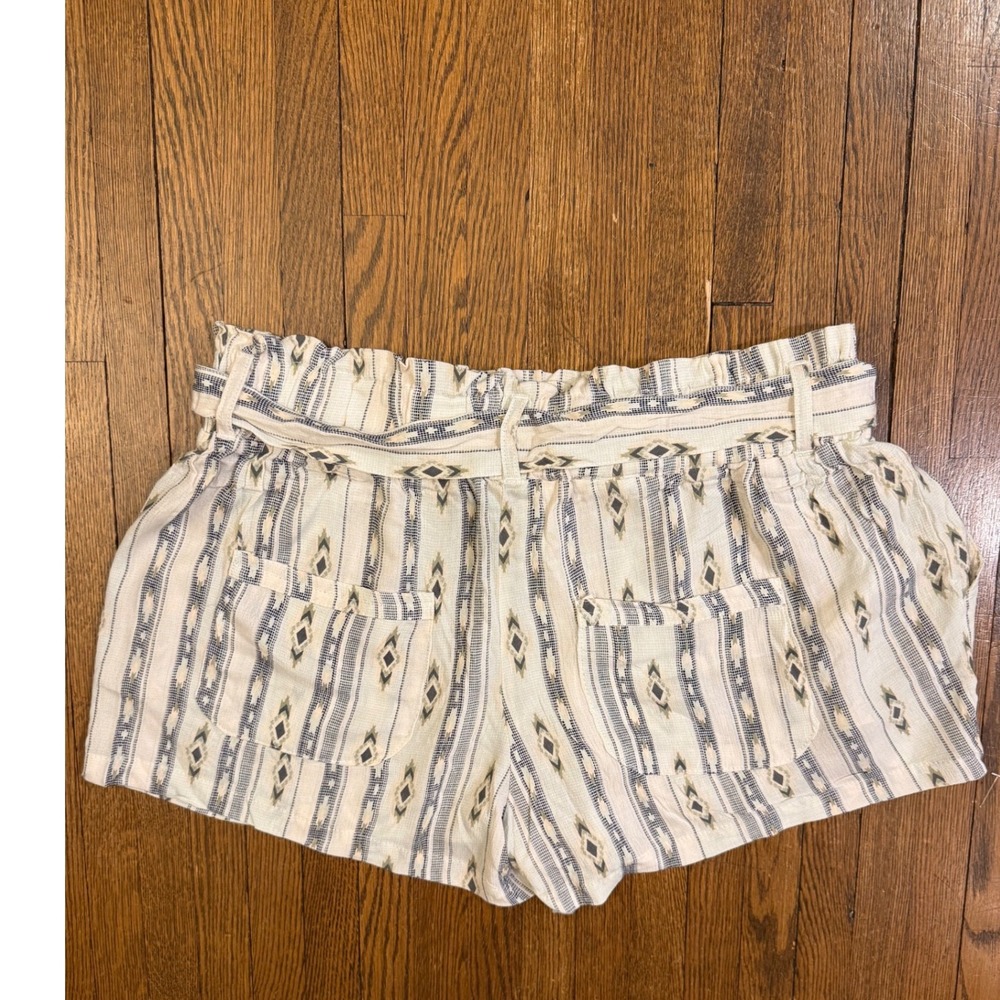 Rewash Tribal Print Paperbag Waist Shorts XL Cream Blue Rayon Boho Tie Belt - Picture 4 of 8